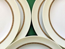 6 assiettes à dessert