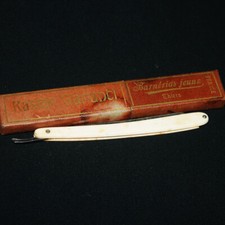 Antique Barnéias Jeune Thiers France Razor Cabbage Cup