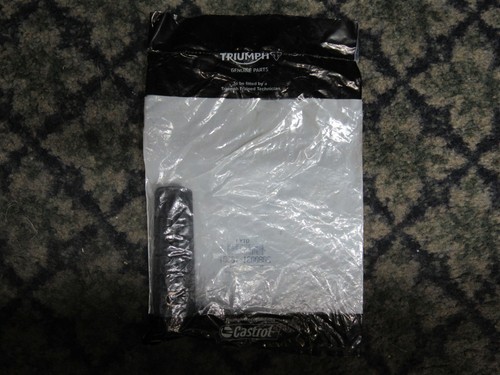 Triumph oem rubber footrest - triumph,