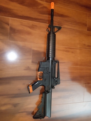 Colt airsoft 6mm - airsoft, bb
