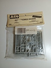 MKD, Maquette à monter