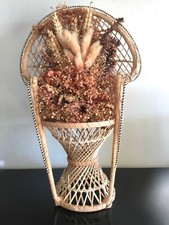 Fauteuil Emmanuelle en osier avec gerbe fleurs séchées