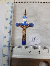 CROIX  PENDENTIF EN PLAQUÉ OR