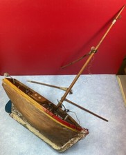 Bateau voilier de bassin