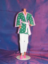 BARBIE    vêtements  n°  2295  twice as nice karaté 1985 avec tennis