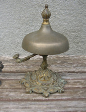 ancienne cloche sonnette de