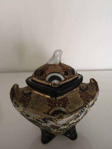 Encensoir porcelaine japonaise