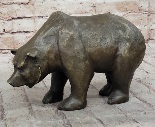 Bronze sculpture black - bronze, grizzly
