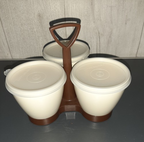 Anciennes boîtes tupperware - boîtes,