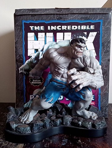 Statue incroyable hulk gris - l'incroyable,