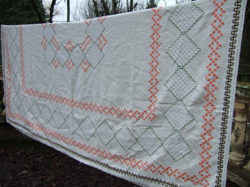 Nappe vintage brodée - nappe,