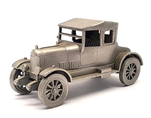 Danbury mint appx - appx, 8cm