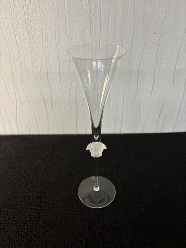Flûtes champagne modèle - à,