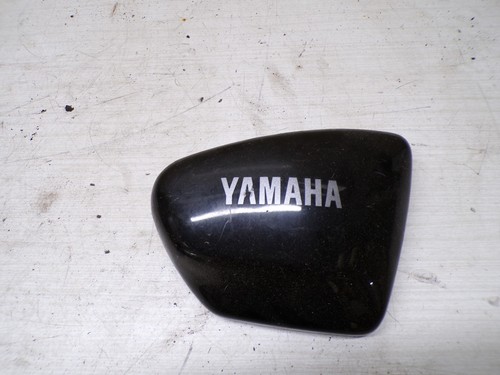 Cache laterale droit yamaha - droit,