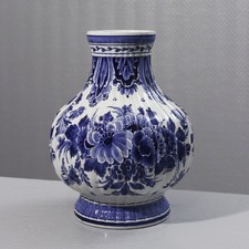 Royal Delft grand vase pied de