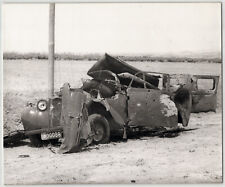 Photographie argentique 1961 Conflit de Bizerte Tunisie Guerre voiture