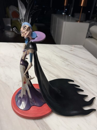 Wdcc disney emperor new - disney, emperor's