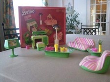 Vintage Barbie salon / Living