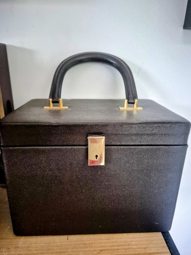 Vanity case vintage tanneur - case,