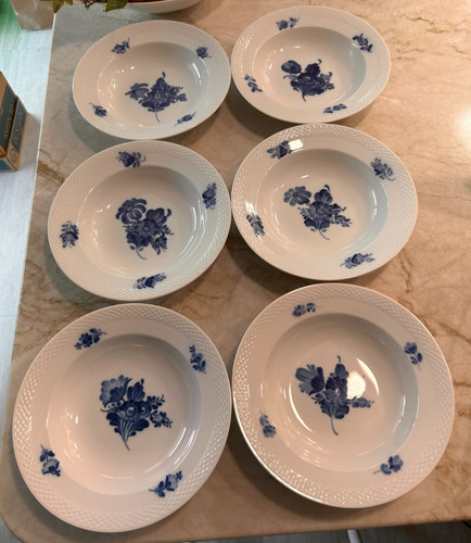 Royal copenhagen blue - royal,