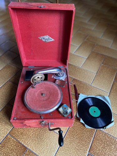 Ancien petit gramophone - petit,
