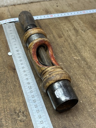 Bouchonneuse old tool outil - tool,