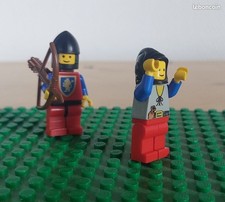 lot 2 figurines Lego Chevalier