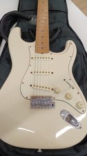 Guitare électrique FENDER