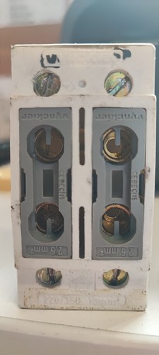 Vynckier pole fuse base - vynckier,