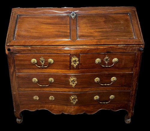 Ancien bureau avec couvercle - ancien,
