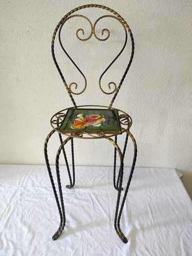 Ancienne petite chaise - petite,