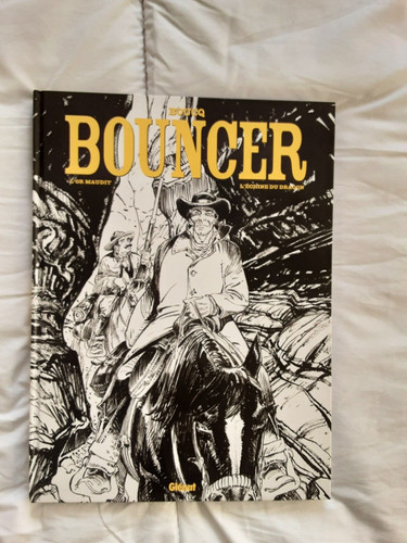 Bouncer maudit l echine - l'or, l'echine