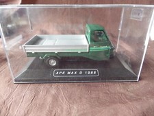 APE TRIPORTEUR  VESPA   /