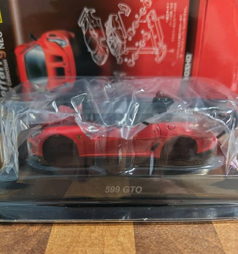 Kyosho ferrari neo 599 - 1/64,