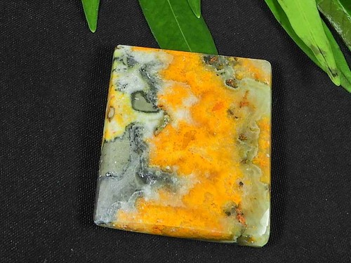 Cabochon octogonal jaune