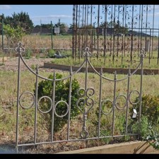 Barrière jardin fer Coeurs