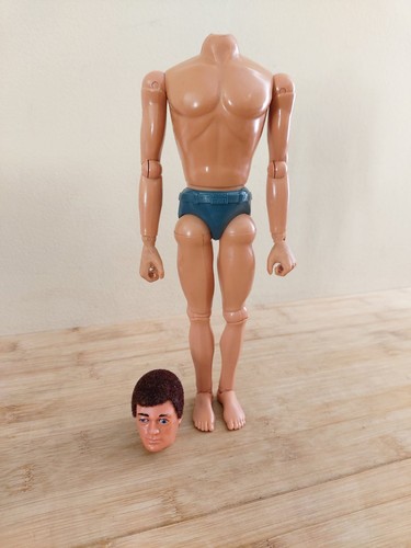 Figurine vintage action man