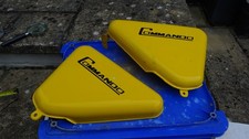  Pair Yellow Steel NORTON COMMANDO 750 850 ROADSTER SIDE PANEL Left Right RHS