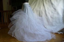 LIQUIDATION !! -50% !!  Jupon à traîne robe princesse 2 cerceaux 2 couches J07