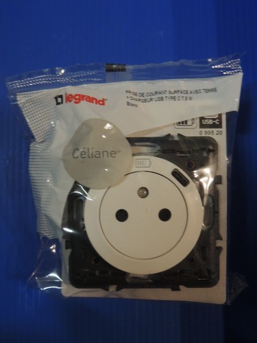 Prise surface usb - 1, 2p+t