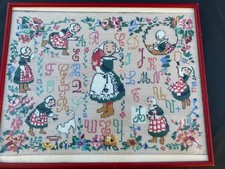 ANCIEN ABECEDAIRE POUPEE