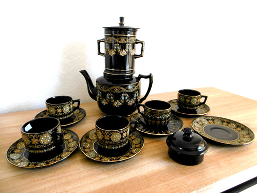 Service cafe the - service, a