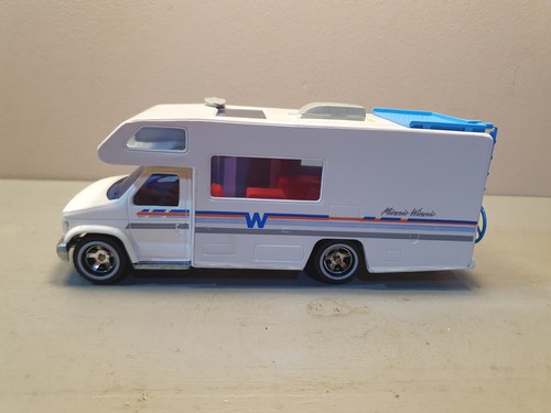 Camping car winnebago - camping,