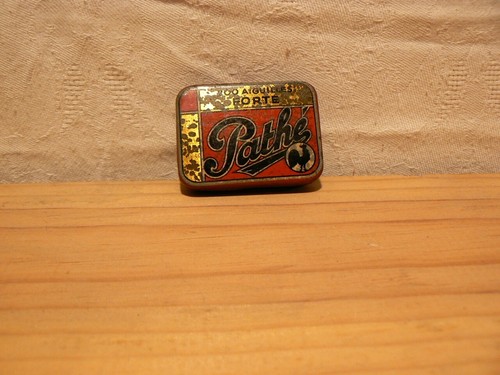 Ancienne boite rouge aiguilles - boite,