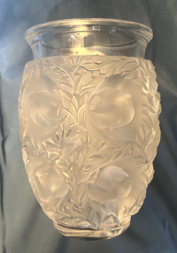 Lalique france bagatelle bird - france,