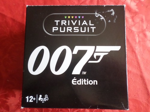 Jeu trivial pursuit - trivial, voyage