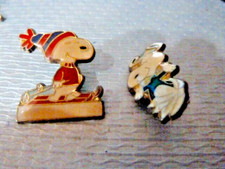  PIN'S  BD  /    SNOOPY    /  LOT DE  2