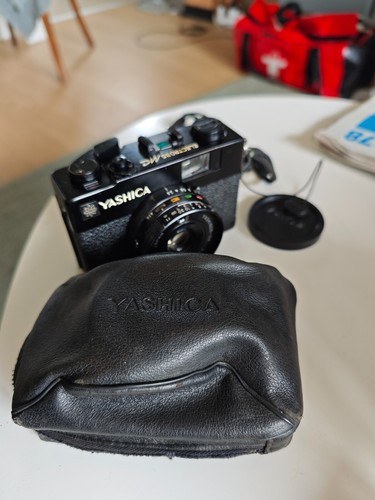 Yashica electro black - 35,