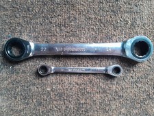 Jeux de 2 clés Oeils à