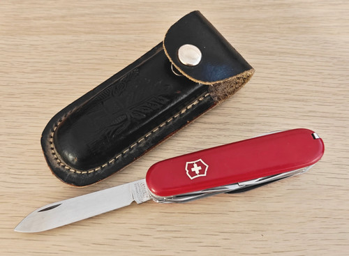Victorinox swiss army knife - victorinox,